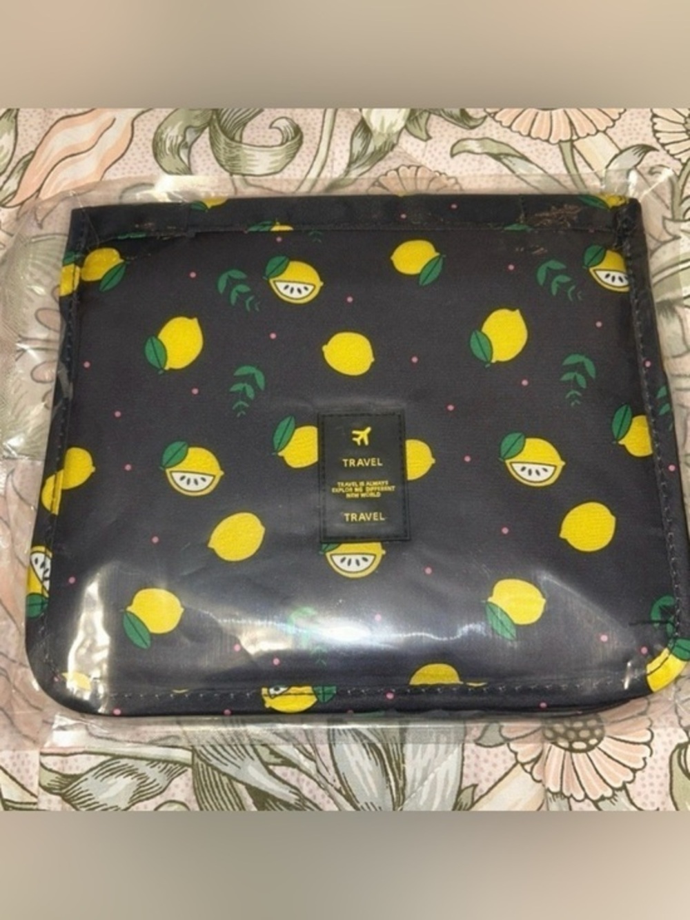 Travel Lemon Print Organizer Pouch